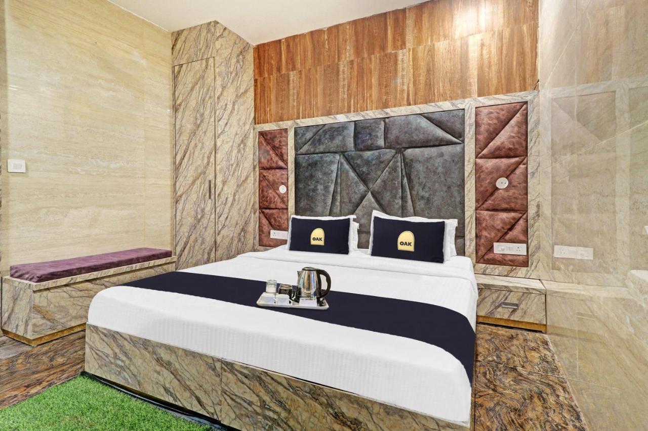 Townhouse Oak Pooth Haveli เดลี ภายนอก รูปภาพ